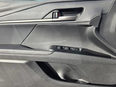 Used 2025 Toyota Camry XLE FWD image 22