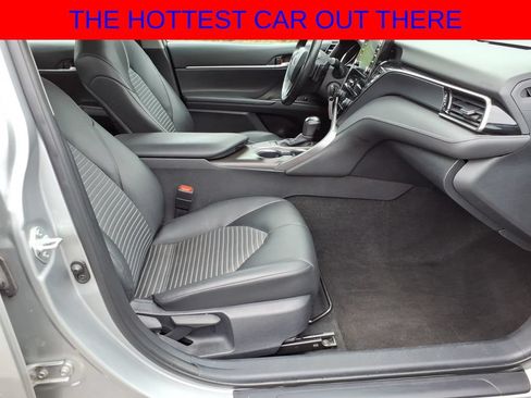 Used 2023 Toyota Camry SE FWD image 8