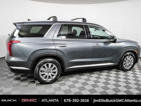 Used 2023 Hyundai Palisade SEL AWD/4WD image 2