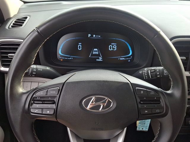 Used 2023 Hyundai Venue SEL FWD image 19