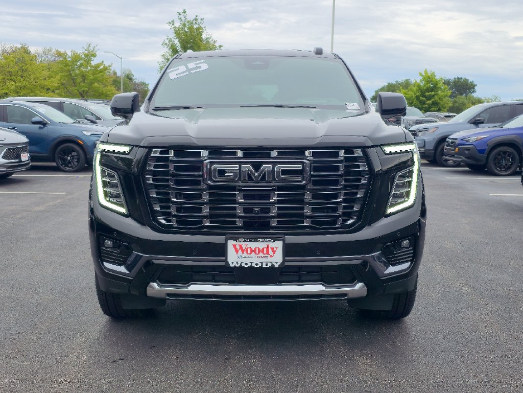 Certified 2025 GMC Yukon Denali Ultimate AWD/4WD image 4