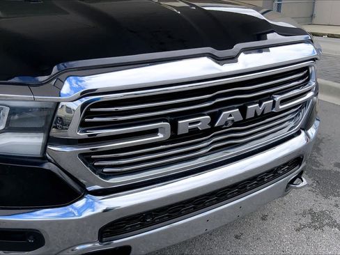 Used 2019 RAM 1500 Laramie image 32