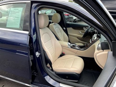 Certified 2018 Mercedes-Benz C 300 4MATIC Sedan image 31