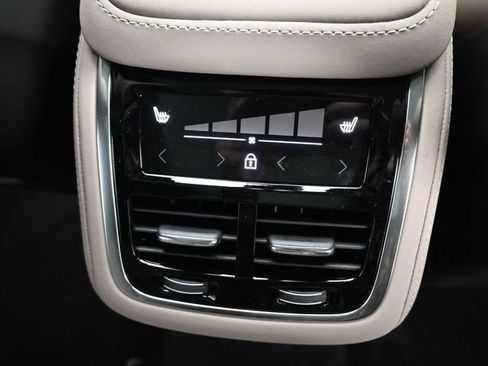 New 2026 Volvo XC90 B6 Plus w/ Protection Package Premier image 35