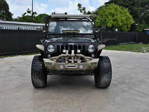 Used 2017 Jeep Wrangler Unlimited Sport w/ Quick Order Package 24S AWD/4WD image 2