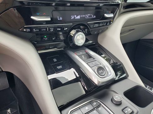 Used 2024 Acura MDX FWD w/ Technology Package image 33