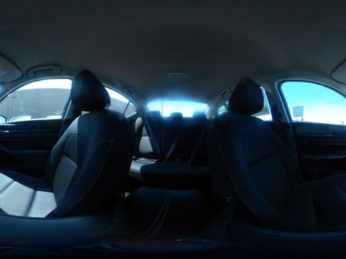 Used 2025 Nissan Altima 2.5 SV FWD image 42