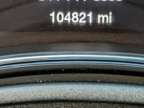 Used 2016 Dodge Durango Limited w/ Nav & Power Liftgate Group image 12