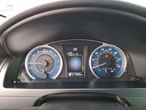 Used 2017 Toyota Camry LE image 16