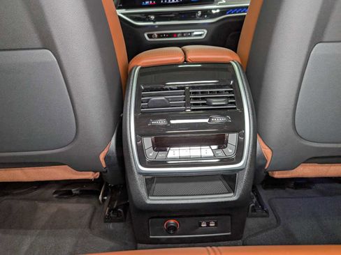 Used 2025 BMW X5 M60i AWD/4WD image 22