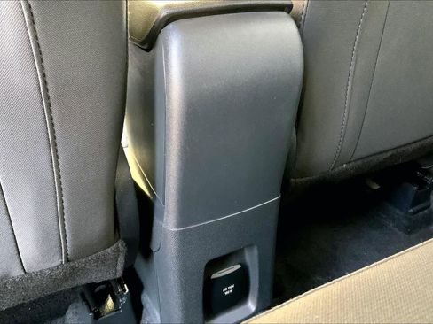 Used 2021 Ford EcoSport SE w/ SE Convenience Package image 34