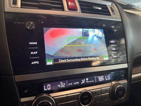Used 2017 Subaru Outback 2.5i Limited AWD/4WD image 3