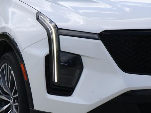 Used 2024 Cadillac XT4 Sport FWD image 9