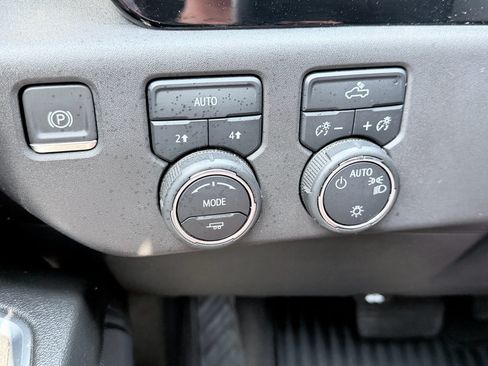 Used 2024 Chevrolet Silverado 1500 LT w/ All Star Edition Plus AWD/4WD image 11