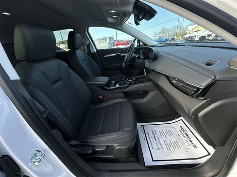 Used 2025 Buick Envision Preferred image 24