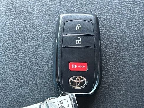Certified 2026 Toyota Tacoma TRD Off-Road AWD/4WD image 67