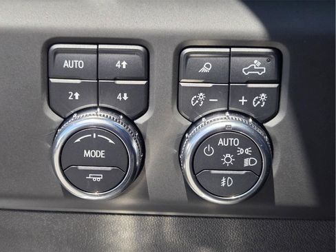 Used 2025 GMC Sierra 1500 AT4 w/ AT4 Premium Package AWD/4WD image 21