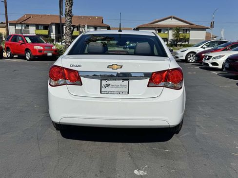 Used 2012 Chevrolet Cruze LS w/ Connectivity Package FWD image 3