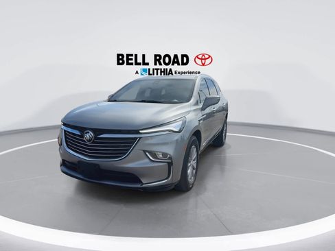 Used 2024 Buick Enclave Premium image 3