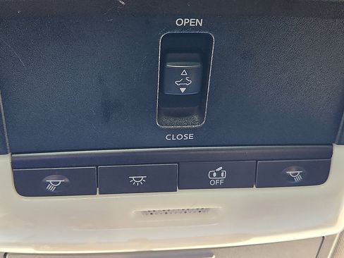 Used 2021 Nissan Altima 2.5 SV w/ SV Premium Package image 17