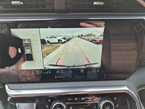 Used 2025 GMC Sierra 1500 Denali Ultimate AWD/4WD image 29