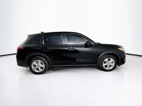 Certified 2025 Honda HR-V LX image 2