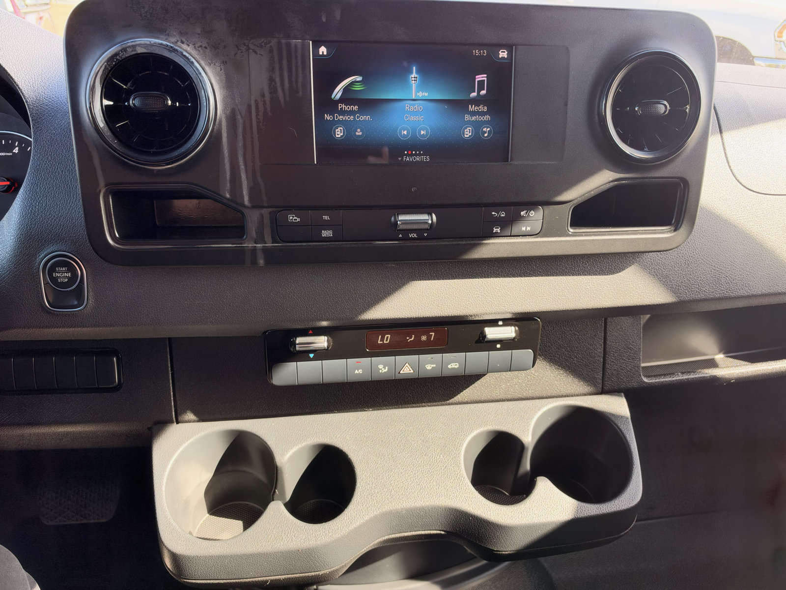 Used 2022 Mercedes-Benz Sprinter 1500 image 21