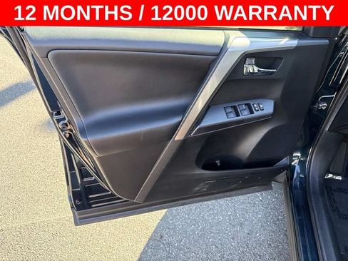 Used 2017 Toyota RAV4 XLE w/ Convenience Package AWD/4WD image 13