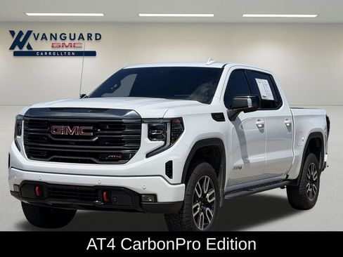 Used 2024 GMC Sierra 1500 AT4 w/ Technology Package AWD/4WD image 4