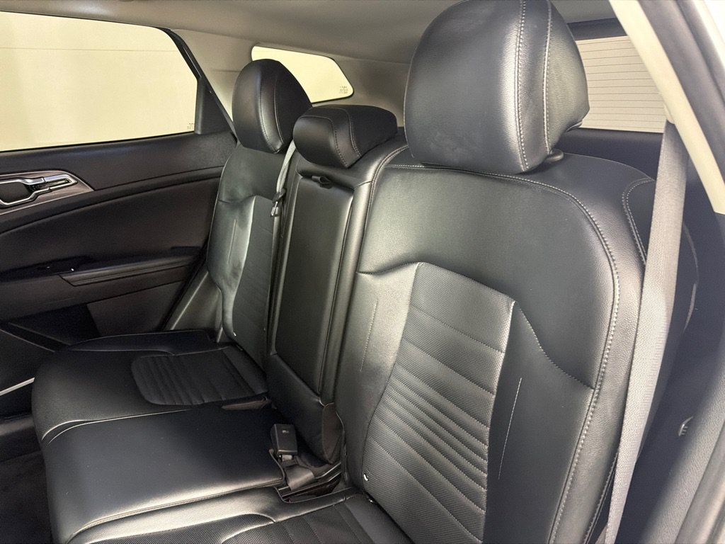 Used 2023 Kia Sportage SX FWD image 19