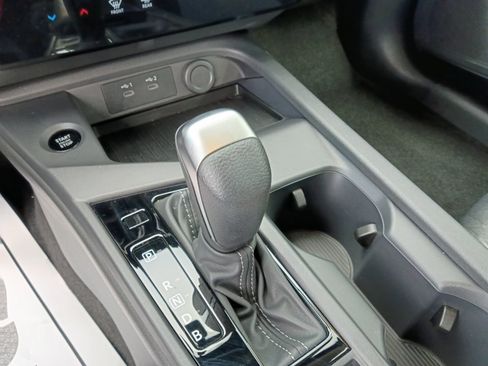 Used 2026 Nissan Sentra SV w/ Floor Mat Package FWD image 20