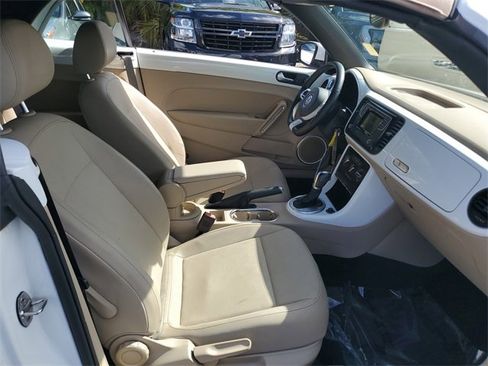 Used 2019 Volkswagen Beetle 2.0T S image 26