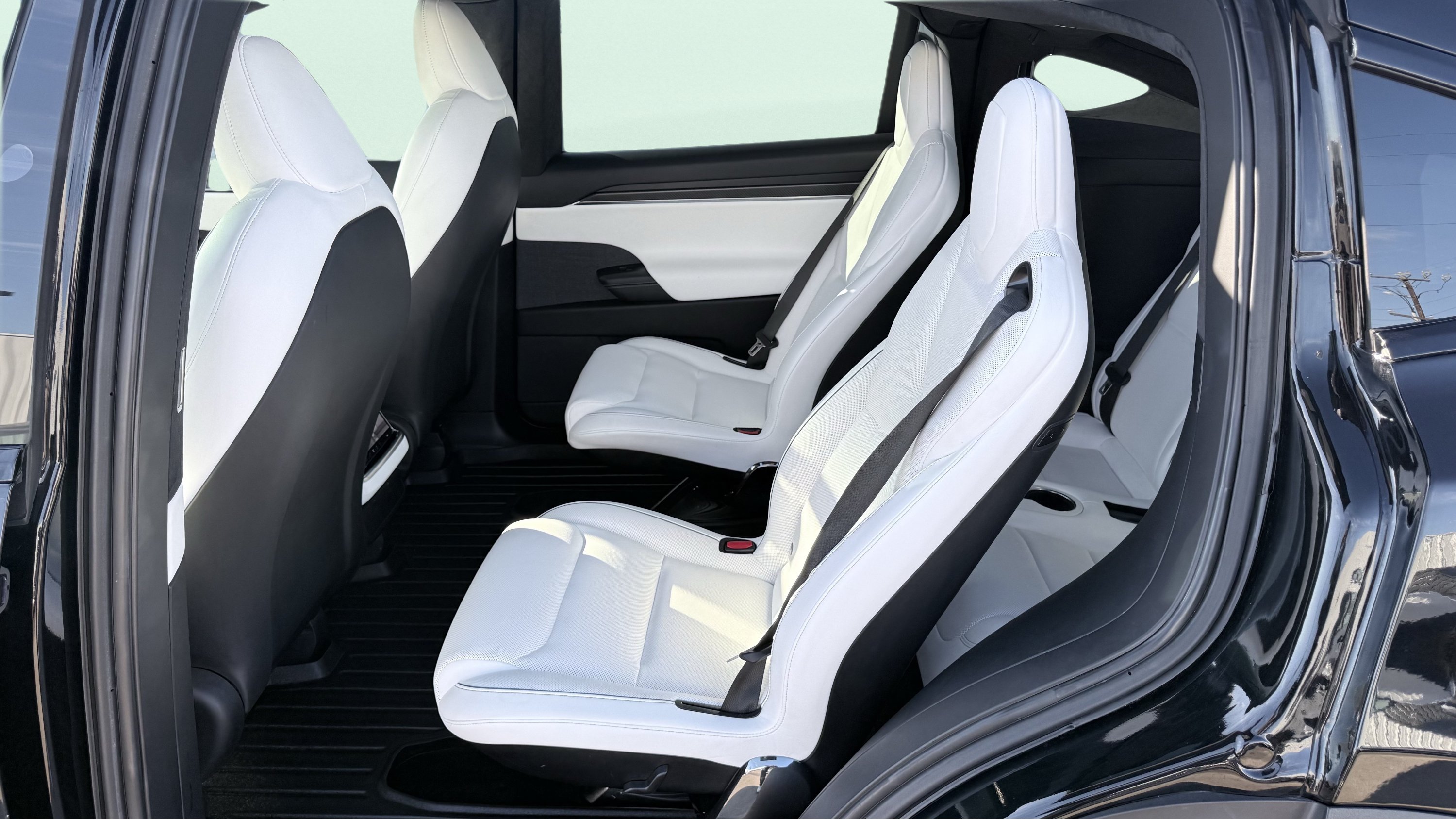 Used 2023 Tesla Model X Plaid AWD/4WD image 5