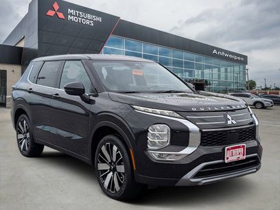 New 2025 Mitsubishi Outlander SE