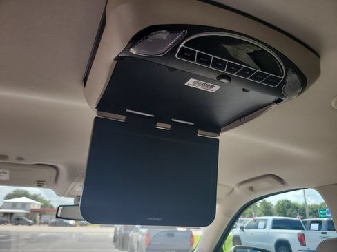 Used 2021 GMC Yukon XL Denali RWD image 16