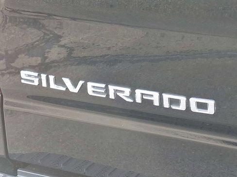 Used 2023 Chevrolet Silverado 1500 Custom image 30
