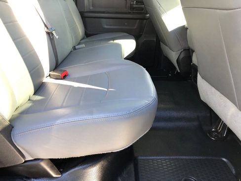 Used 2018 RAM 3500 Tradesman w/ Chrome Appearance Group image 23