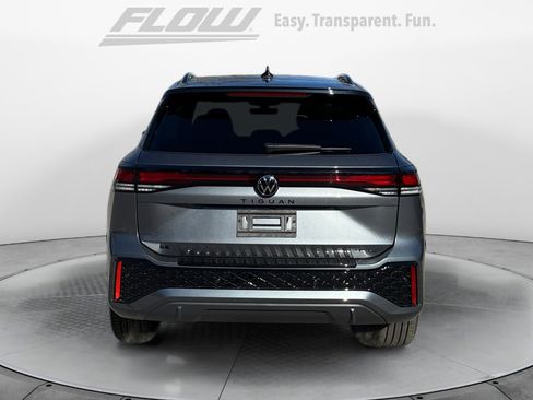 New 2026 Volkswagen Tiguan SE R-Line image 6