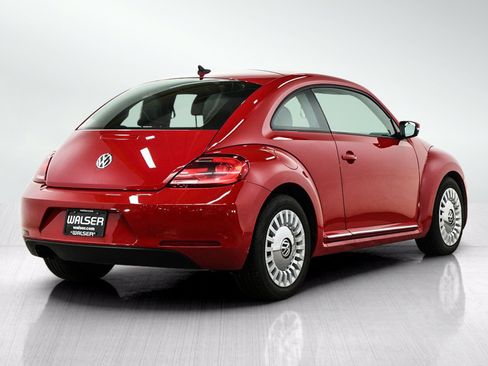Used 2014 Volkswagen Beetle 1.8T FWD image 5