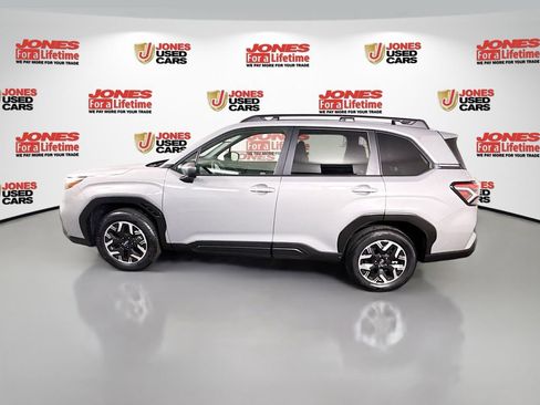 Certified 2025 Subaru Forester Premium image 14