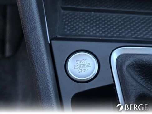 New 2026 Volkswagen Jetta SE FWD image 19