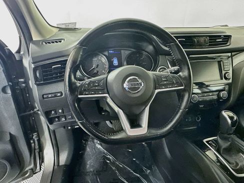 Used 2021 Nissan Rogue Sport SV AWD/4WD image 16