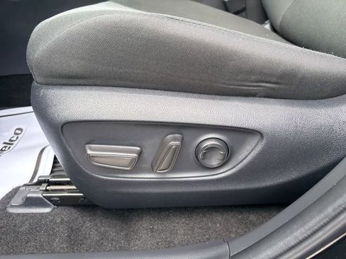 Used 2024 Toyota RAV4 XLE image 27