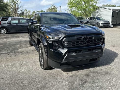 Used 2026 Toyota Tacoma TRD Sport image 9