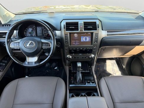 Used 2020 Lexus GX 460 Premium w/ Premium Package AWD/4WD image 13