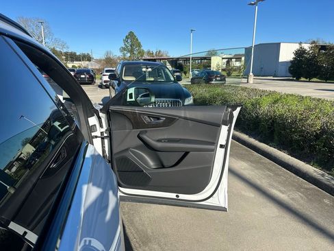 New 2026 Audi Q8 Premium Plus image 24