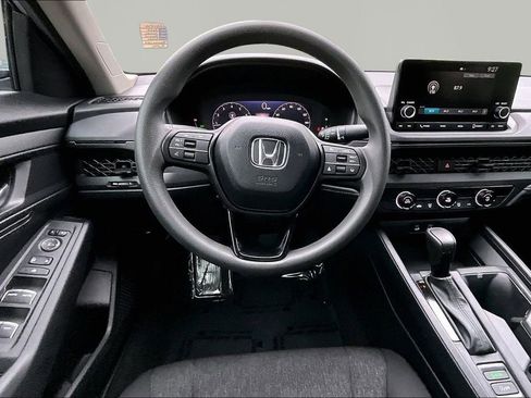 Certified 2025 Honda Accord LX image 8