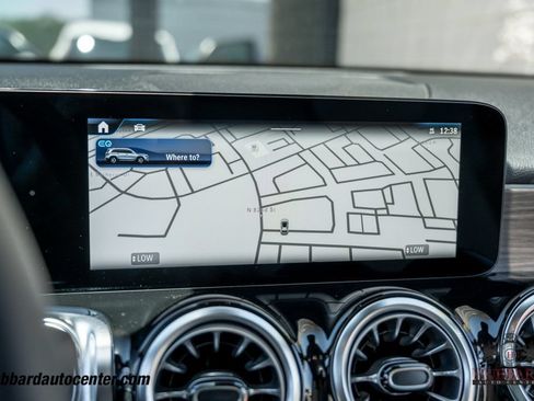 Used 2025 Mercedes-Benz EQB 250+ image 21