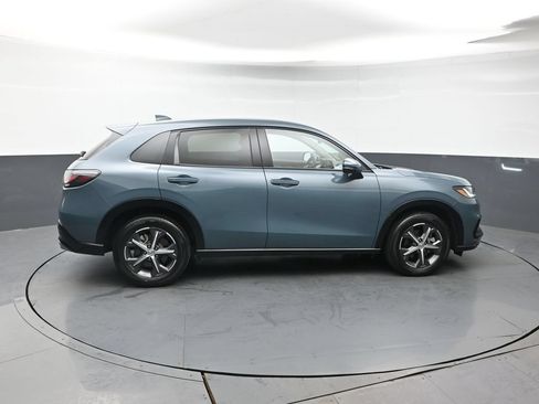 Certified 2024 Honda HR-V EX-L image 7