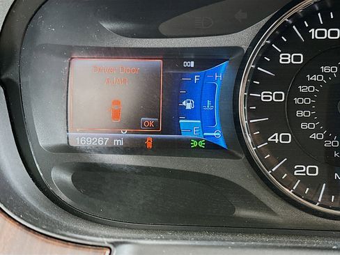 Used 2013 Ford Edge Limited image 19